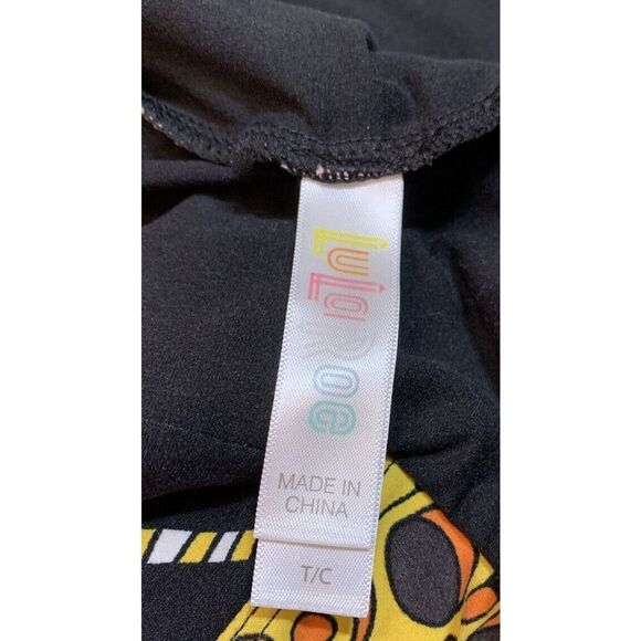 LuLaRoe Womens Leggings Size TC Game Controllers Slurpees PS3 Tall Curvy NWT - Picture 2 of 3